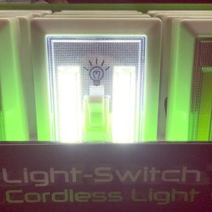 Cordless Light Switch w/ Magnetic Back